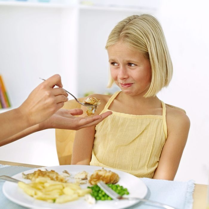 Как заставить ребенка кушать?