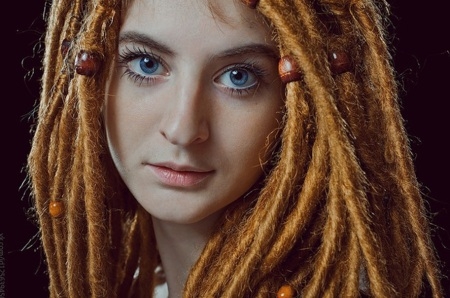 dreadlocks-and-pigtails