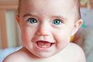 Прорезывание зубов у ребенка
